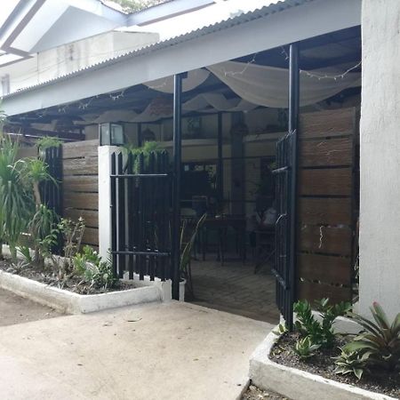 Cozy Inn Mactan Île de Mactan Extérieur photo