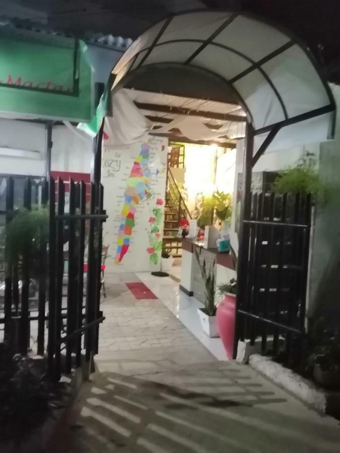 Cozy Inn Mactan Île de Mactan Extérieur photo
